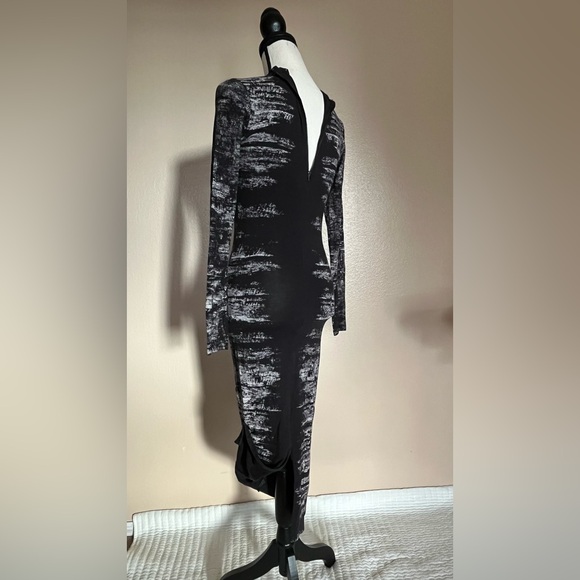 ๐ Dinner Date - Picture 3 of 4